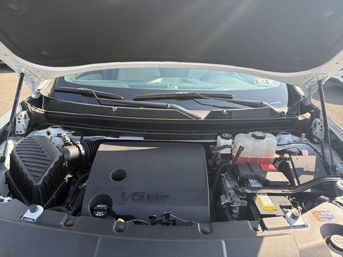 Used 2023 Chevrolet Traverse LS w/ LPO, Floor Liner Package AWD/4WD image 35
