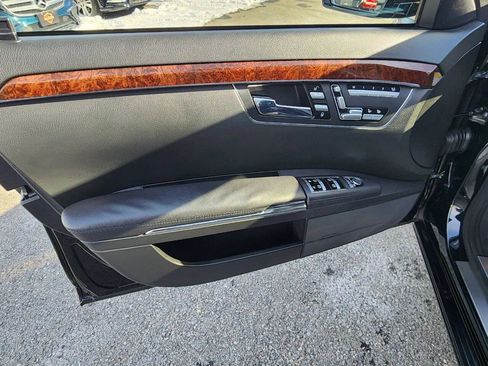 Used 2013 Mercedes-Benz S 350 S 350 BlueTEC 4MATIC Sedan 4D image 10