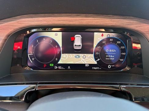 Used 2025 Volkswagen Atlas SEL image 14