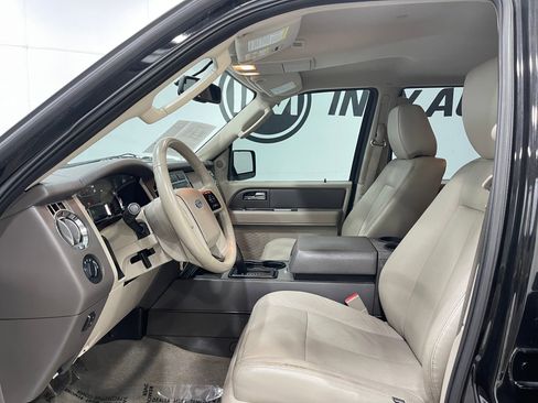 Used 2012 Ford Expedition XLT AWD/4WD image 11