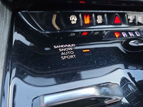 Used 2024 Jeep Wagoneer Series II image 66