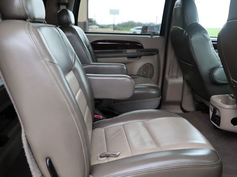 Used 2003 Ford Excursion Eddie Bauer image 39