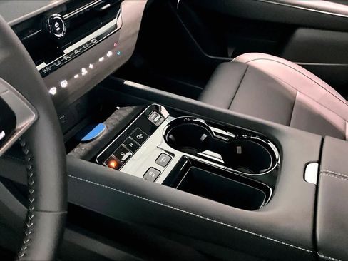 Certified 2026 Nissan Murano SV AWD/4WD image 15