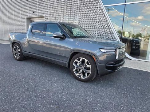 Used 2025 Rivian R1T Adventure Dual AWD/4WD image 2