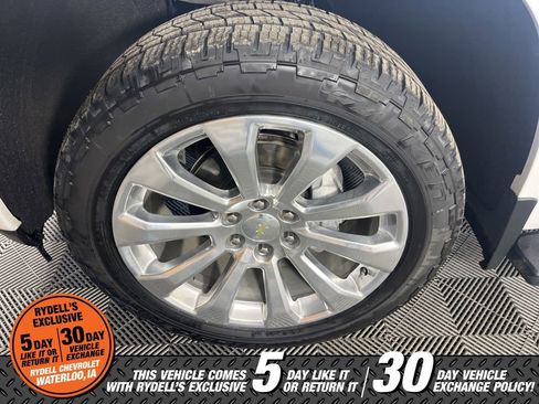 Certified 2021 Chevrolet Silverado 1500 High Country w/ Safety Package II image 12