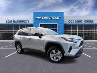 Used 2025 Toyota RAV4 LE AWD/4WD video 1