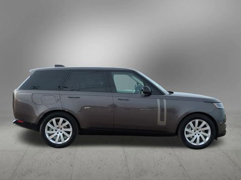 Certified 2024 Land Rover Range Rover SE image 7