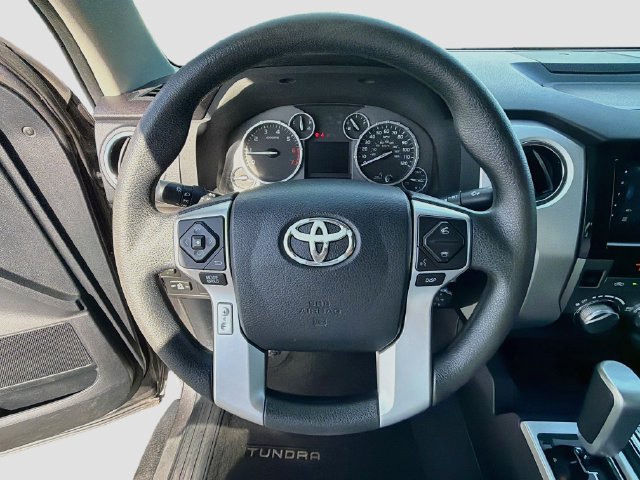 Used 2015 Toyota Tundra SR5 w/ SR5 Upgrade Package RWD image 11