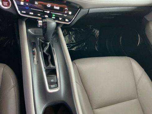 Used 2016 Honda HR-V EX image 17