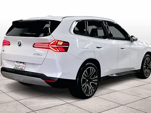 Used 2025 BMW X3 xDrive30i w/ Premium Package image 15