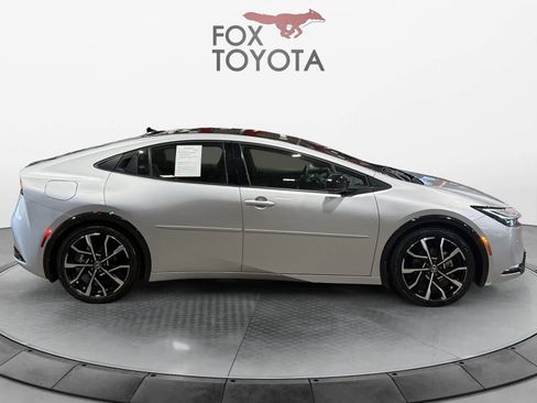Used 2024 Toyota Prius Prime FWD image 7