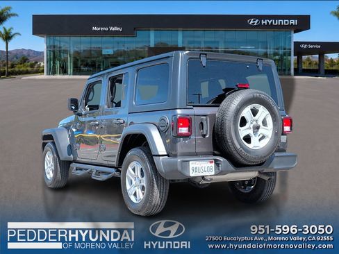 Used 2022 Jeep Wrangler Unlimited Sport AWD/4WD image 7