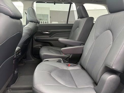 Used 2024 Toyota Grand Highlander Limited image 44