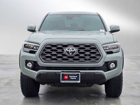 Certified 2023 Toyota Tacoma TRD Off-Road AWD/4WD image 8