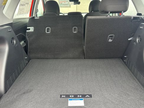 New 2026 Hyundai Kona SE image 15