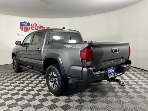 Used 2019 Toyota Tacoma TRD Off-Road w/ Exterior Package AWD/4WD image 5