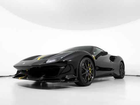 Used 2019 Ferrari 488 Pista Coupe RWD image 15