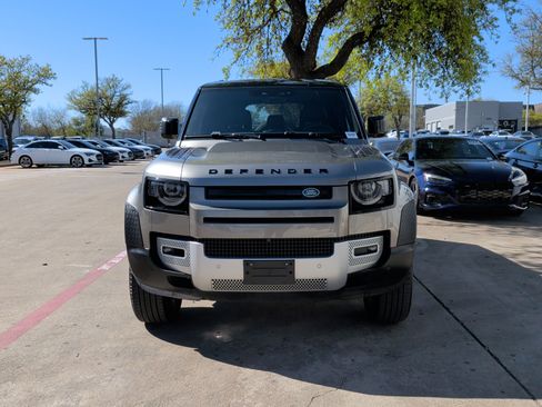 Used 2024 Land Rover Defender 110 S AWD/4WD image 3