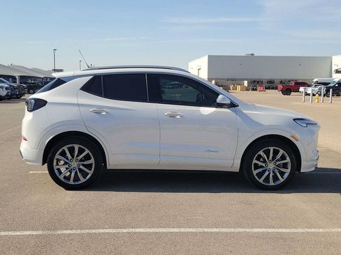 Used 2025 Buick Encore GX Avenir w/ Avenir Technology Package AWD/4WD image 9