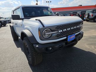New 2026 Ford Bronco Badlands AWD/4WD video 2