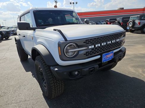 New 2026 Ford Bronco Badlands AWD/4WD image 2