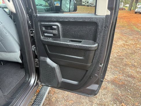 Used 2015 RAM 1500 Express image 13