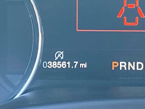 Used 2018 Ford F150 Lariat w/ Equipment Group 502A Luxury image 15