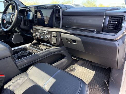 Used 2026 Ford F350 Platinum w/ Tremor Off-Road Package AWD/4WD image 9