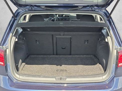 Used 2019 Volkswagen Golf 4-Door FWD image 6