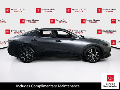 Certified 2023 Toyota Crown AWD/4WD image 4