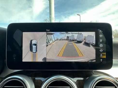 Used 2022 Mercedes-Benz GLC 300 4MATIC image 21