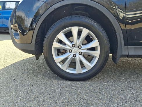 Used 2015 Toyota RAV4 Limited w/ Technology Package image 8