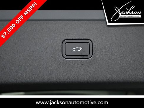 Used 2026 Volvo EX30 Cross Country Ultra image 23