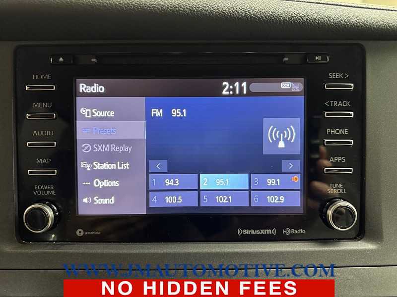 Used 2019 Toyota Sienna XLE w/ Carpet Mat Package AWD/4WD image 26