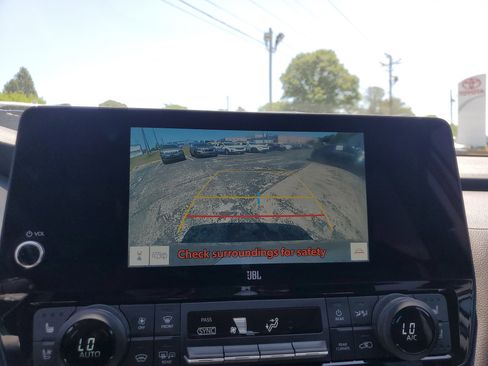 Used 2024 Toyota Grand Highlander XLE image 24