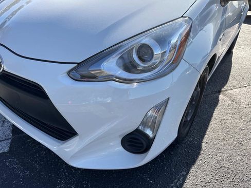 Used 2015 Toyota Prius C One image 9