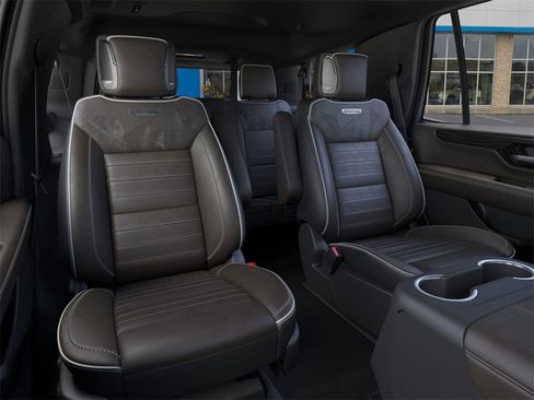 New 2026 GMC Yukon Denali Ultimate image 17
