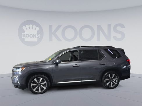 Used 2023 Honda Pilot Elite image 7