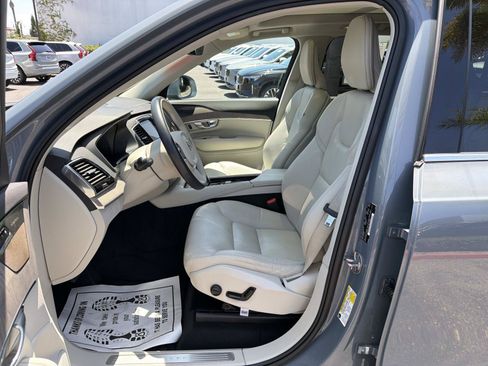 Certified 2023 Volvo XC90 B6 Plus w/ Protection Package Premier AWD/4WD image 17