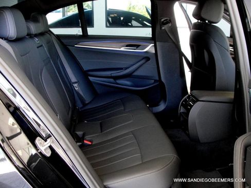 Used 2023 BMW 540i w/ M Sport Package RWD image 17
