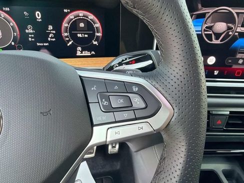 New 2026 Volkswagen Tiguan SEL R-Line AWD/4WD image 24