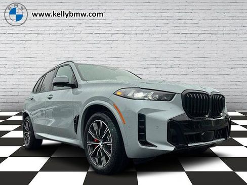 New 2026 BMW X5 xDrive40i w/ M Sport Package image 1