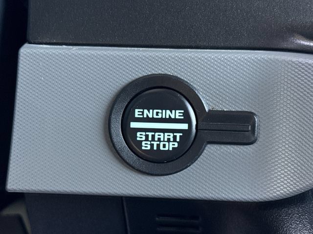 Used 2022 Ford Bronco 2-Door AWD/4WD image 23