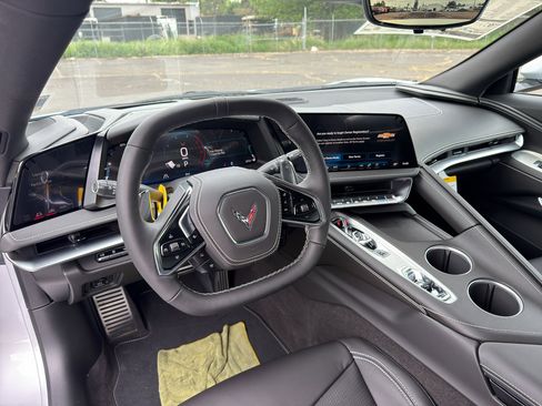New 2026 Chevrolet Corvette Stingray Preferred Cpe w/ Z51 Performance Package RWD image 17