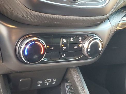 Used 2021 Chevrolet TrailBlazer LS image 20