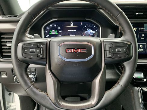 Used 2024 GMC Sierra 1500 AT4 w/ Technology Package image 19