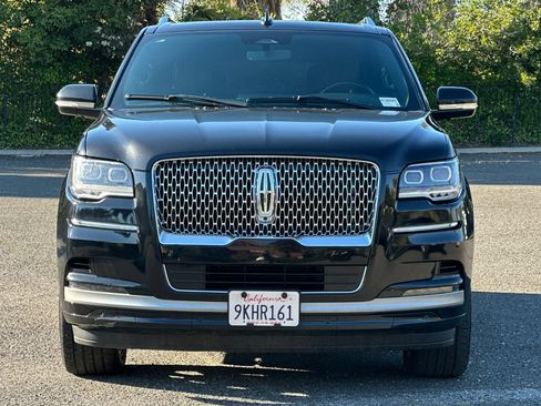Used 2024 Lincoln Navigator Premiere AWD/4WD image 9