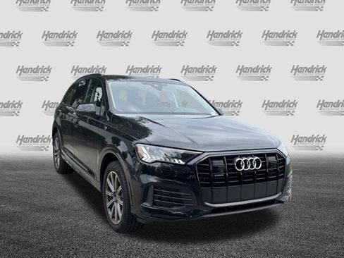 Used 2023 Audi Q7 2.0T Premium Plus w/ Premium Plus Package AWD/4WD image 2