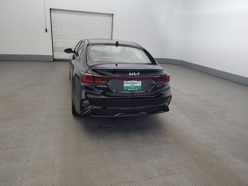 Used 2023 Kia Forte GT-Line w/ GT-Line Premium Package FWD image 6