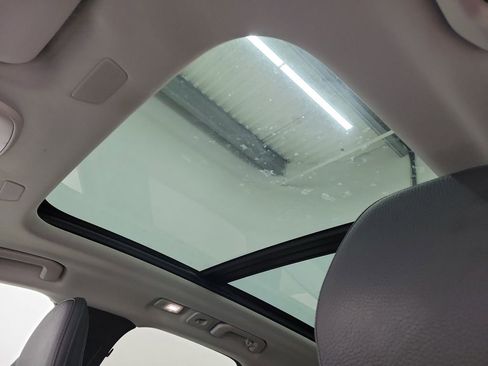 Certified 2024 Volvo XC60 B5 Plus w/ Protection Package Premier image 19